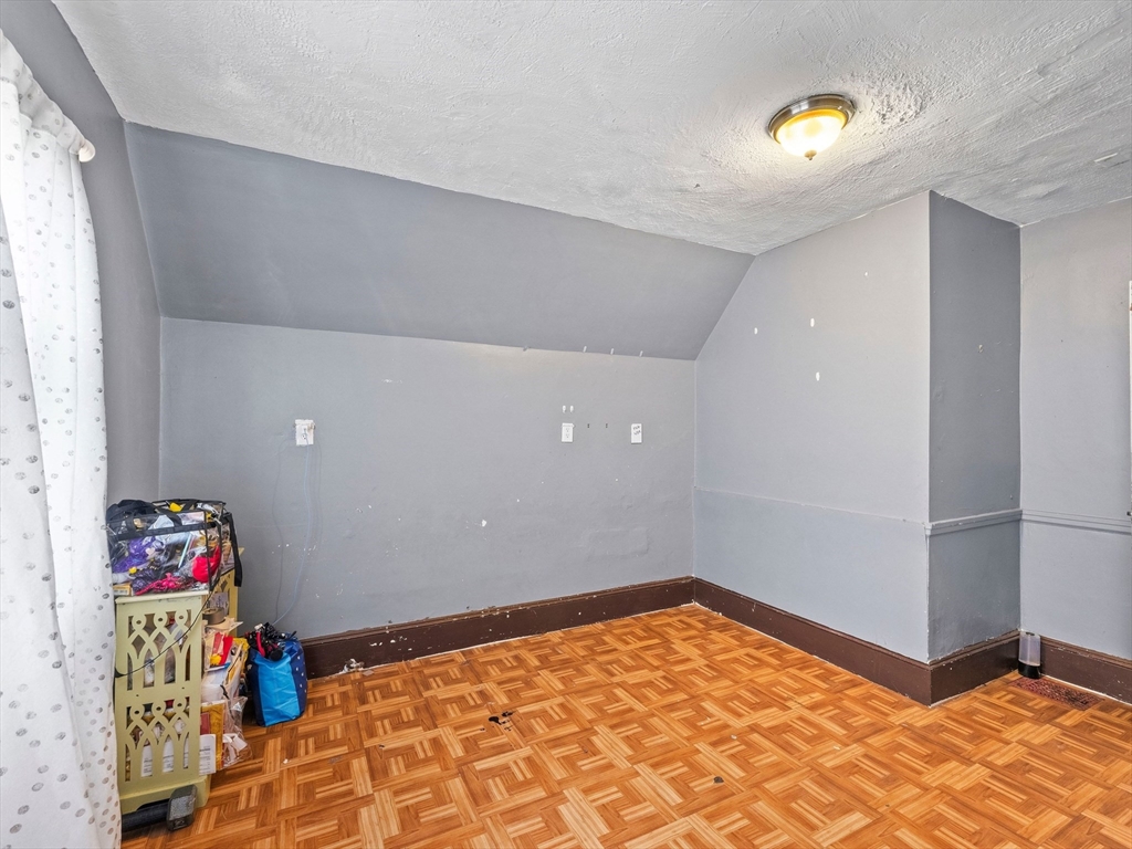 72 Sagamore Ave, Chelsea, MA Photo #32