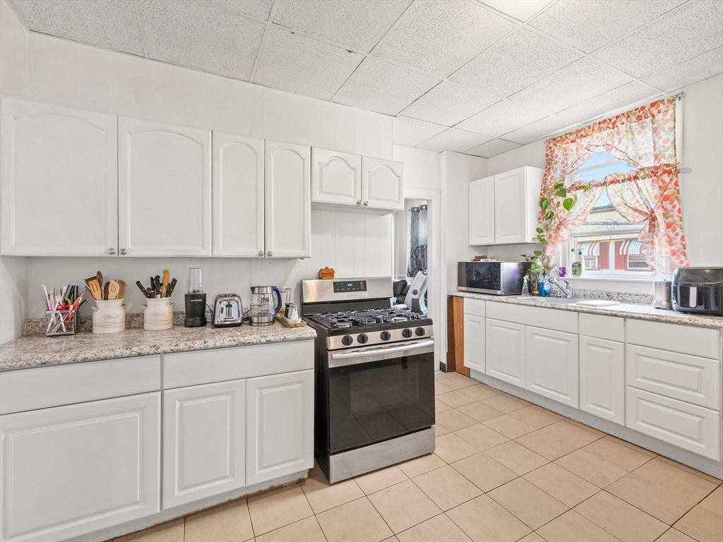 72 Sagamore Ave, Chelsea, MA Photo #19