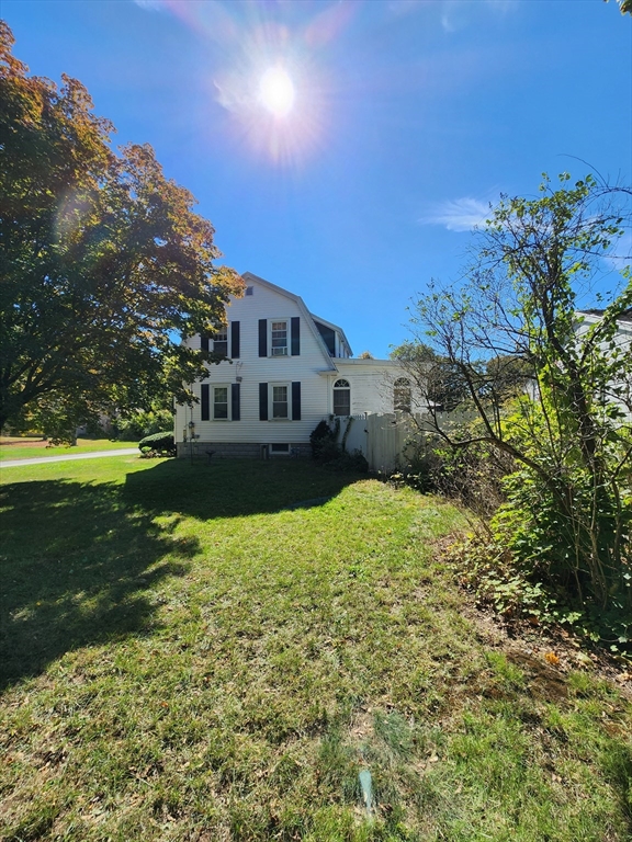 17 Davis St
