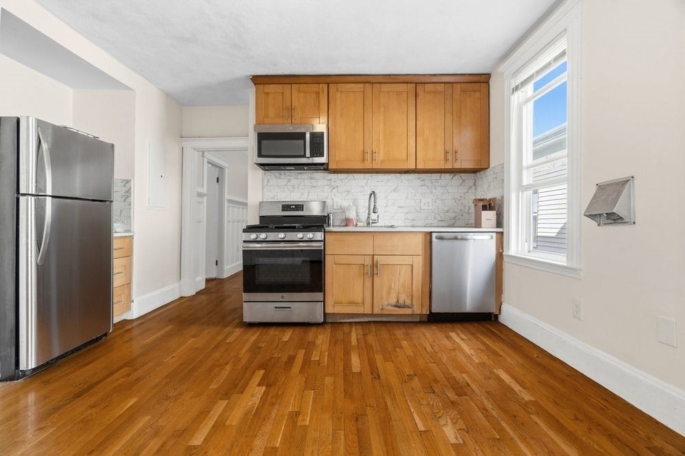 114-116 Thornton Street, Boston, MA Photo #26