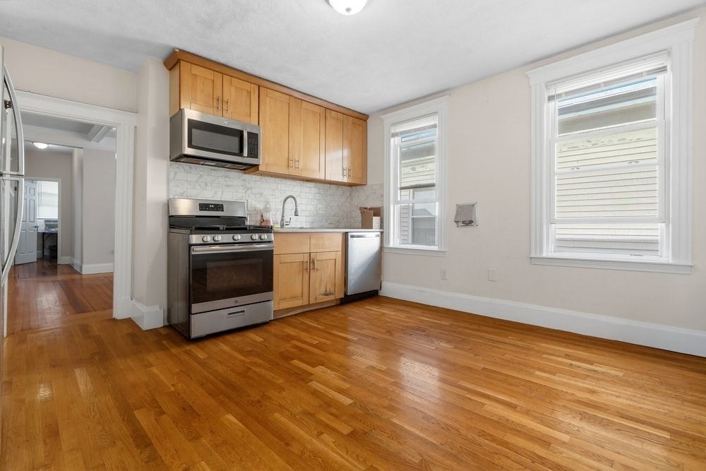 114-116 Thornton Street, Boston, MA Photo #25