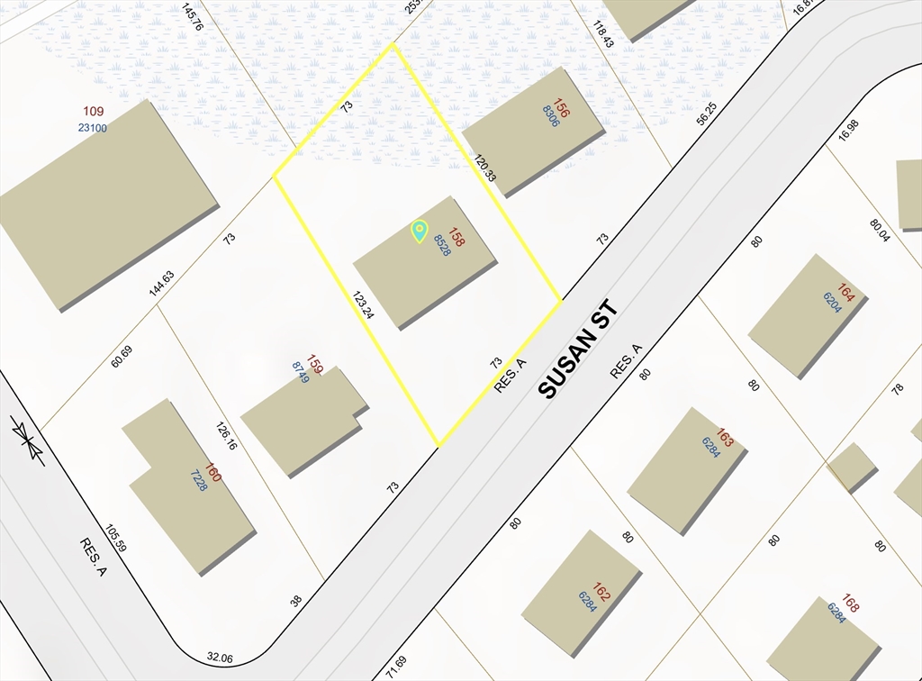 82 Susan St