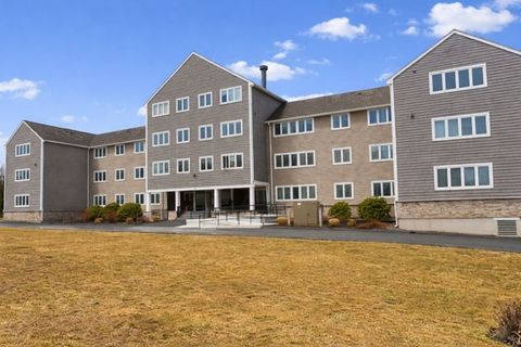 38 Dunham Rd 201 Beverly MA 01915