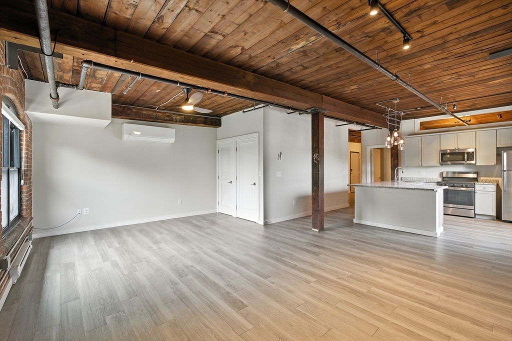 55 Sterling St #306, Clinton, MA Photo #10
