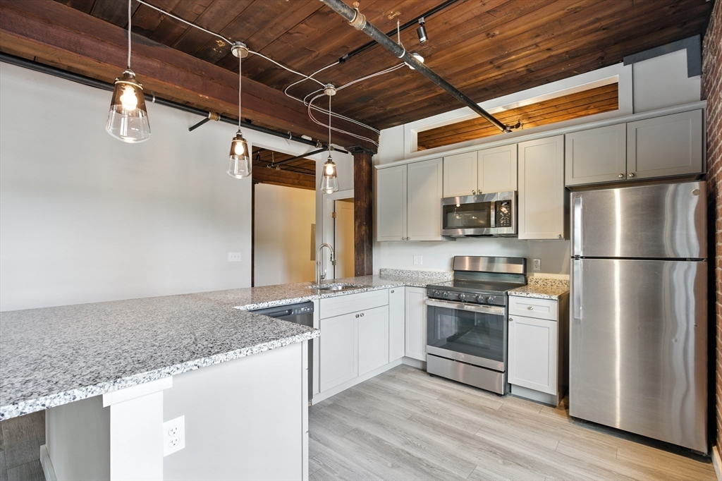 55 Sterling St 306