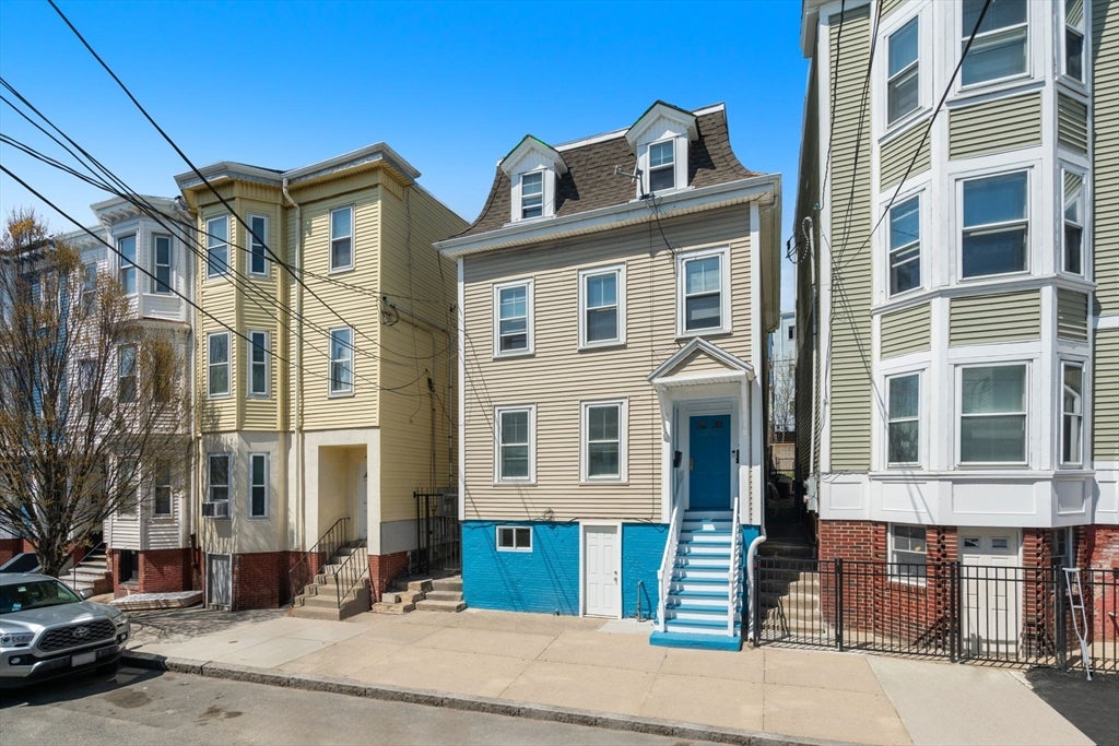 212 Princeton St. U2