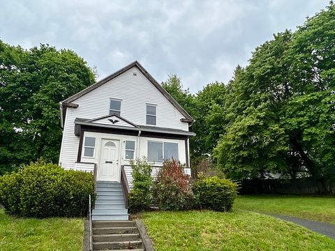 Photo of 3 Gloucester Rd, Worcester, MA 01607 (MLS # 73519118)