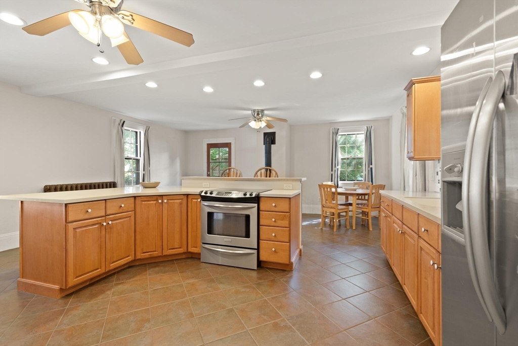 21 College Hill Rd