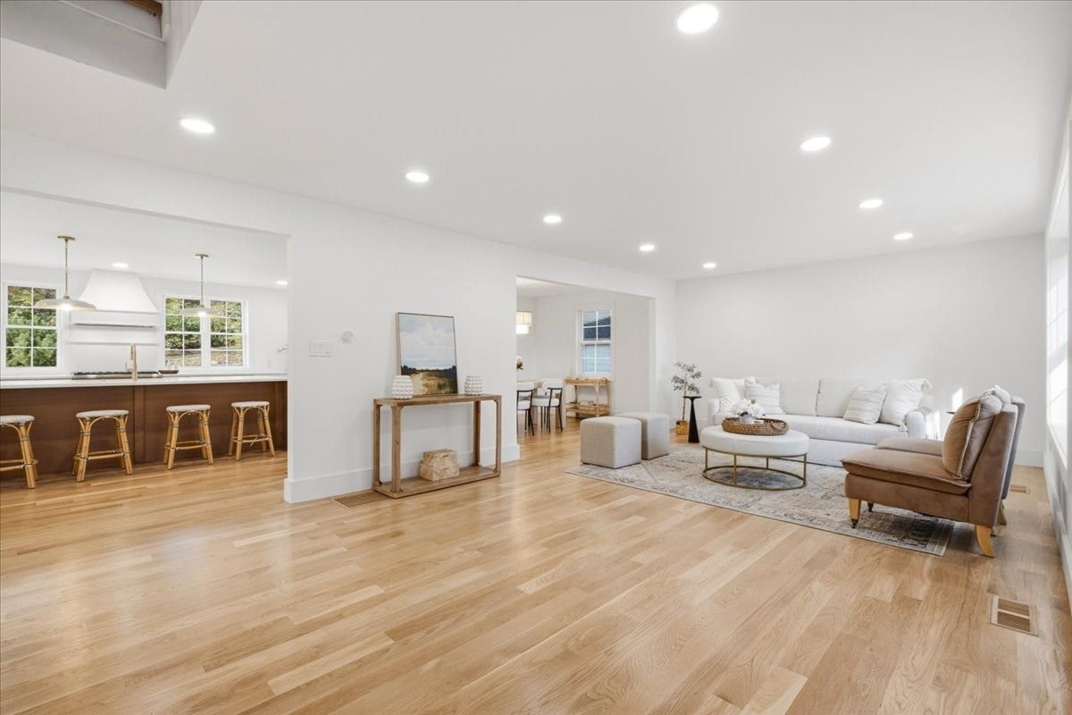 6 Pheasant Hill St, Westwood, MA, 6 Pheasant Hill St, Westwood, MA Photo #7