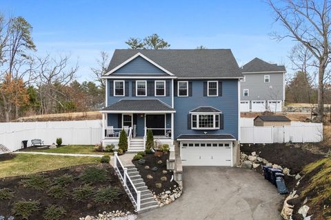 4 Arrow St Middleton MA 01949