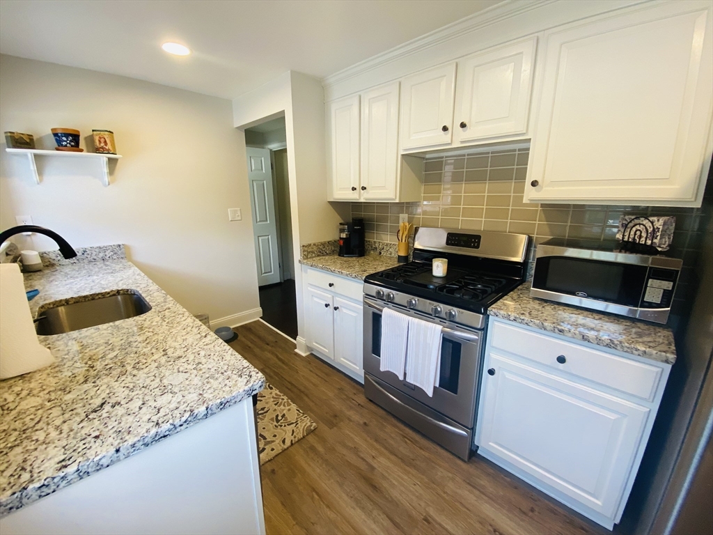 124 Kingston St 124