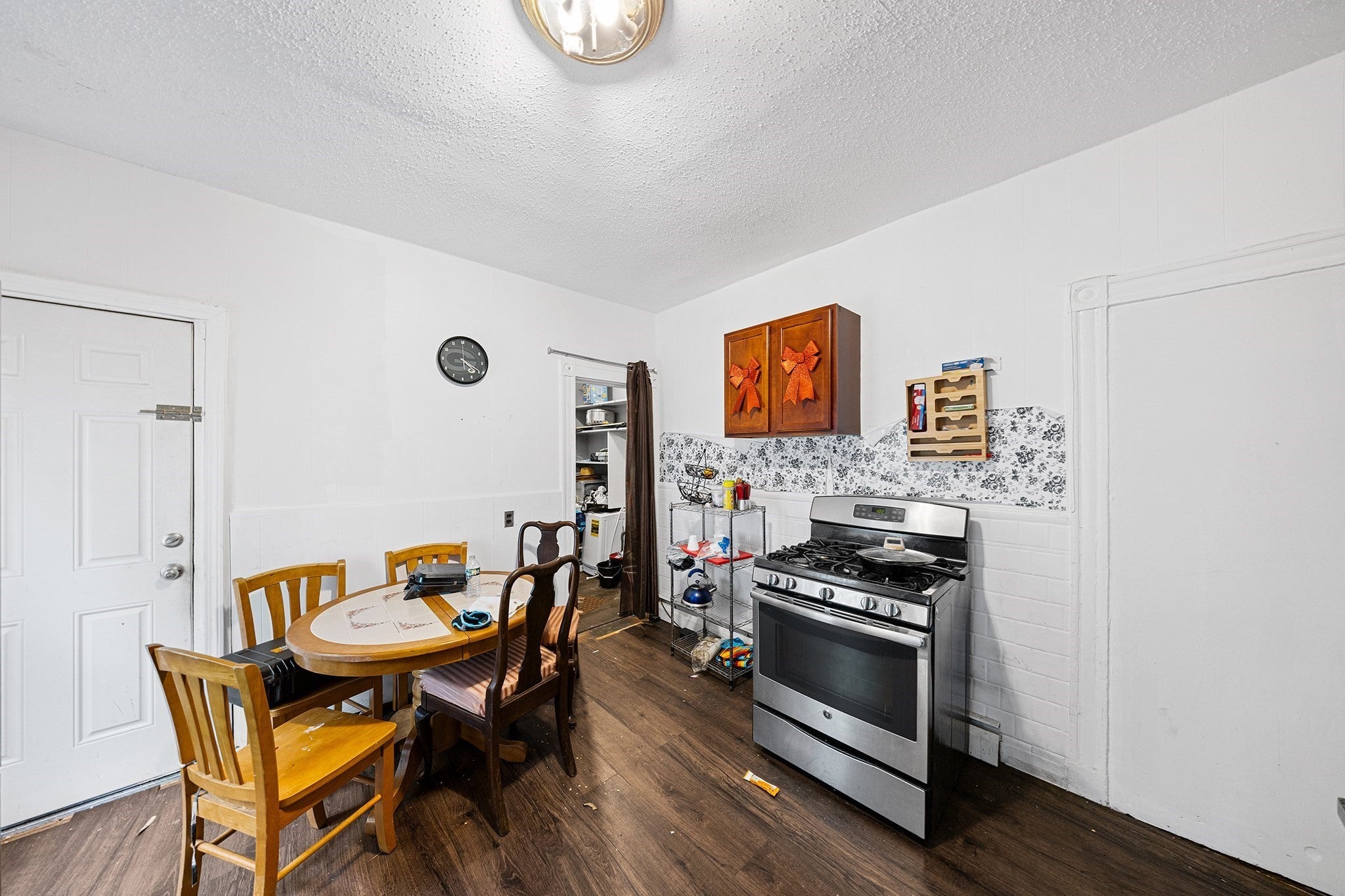 374 Geneva Ave, Boston, MA Photo #9