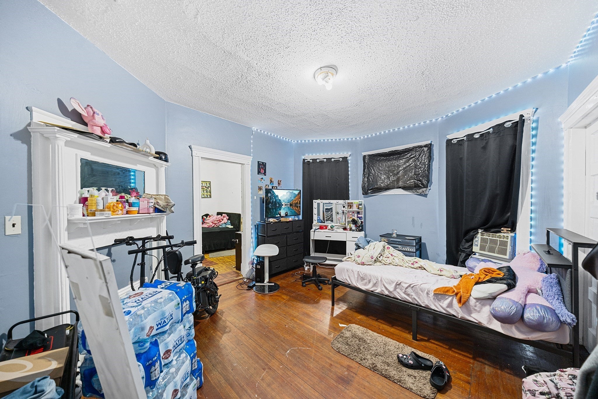 374 Geneva Ave, Boston, MA Photo #2