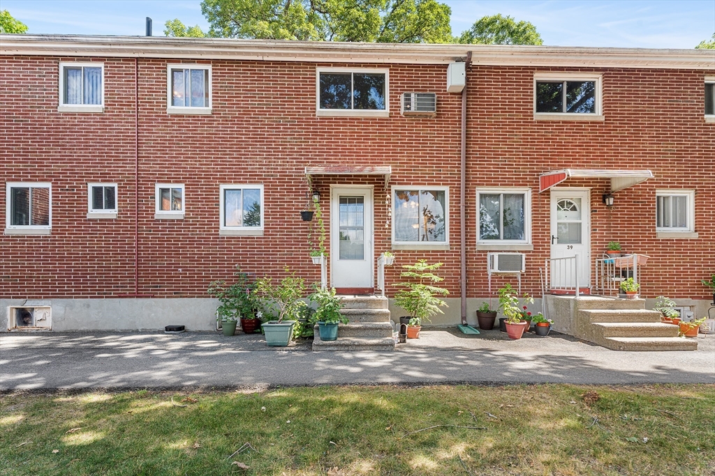 38 Wilson Dr 38
