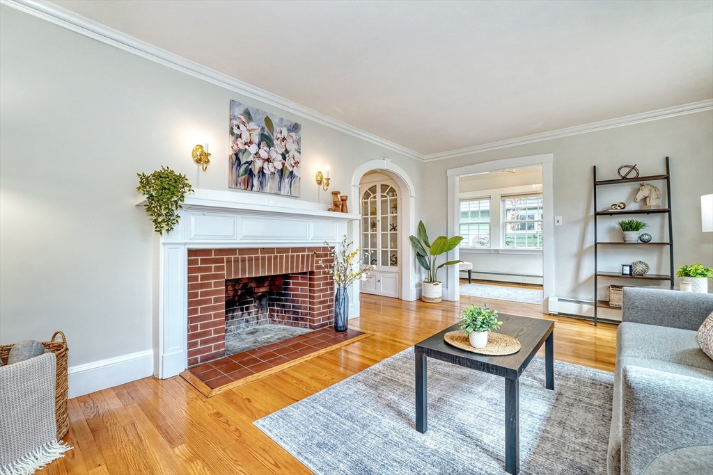 76 Lovell Rd