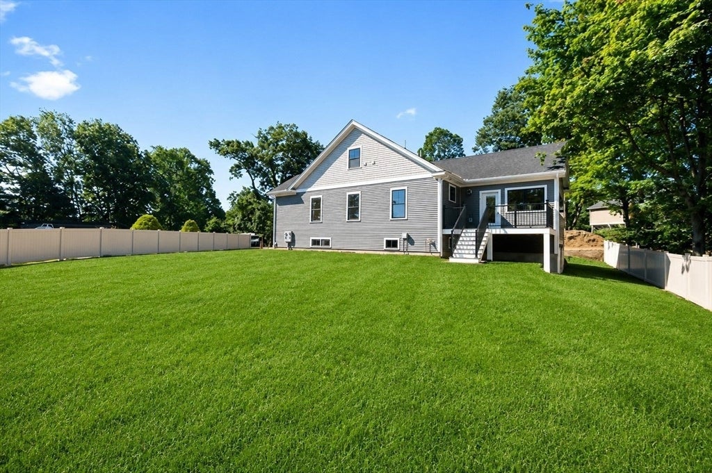 77 Farm St, Wakefield, MA, 77 Farm St, Wakefield, MA Photo #2