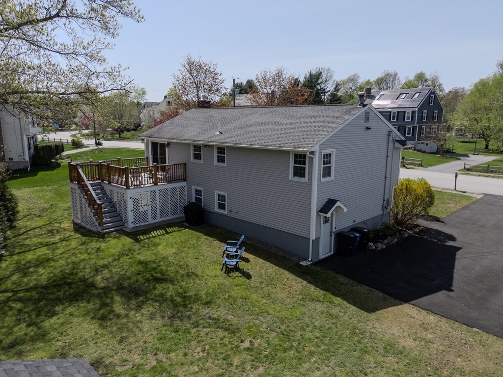 17 Carter Dr