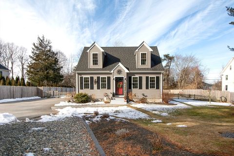 Photo of 51 Park Avenue, Plymouth, MA 02360 (MLS # 73469765)