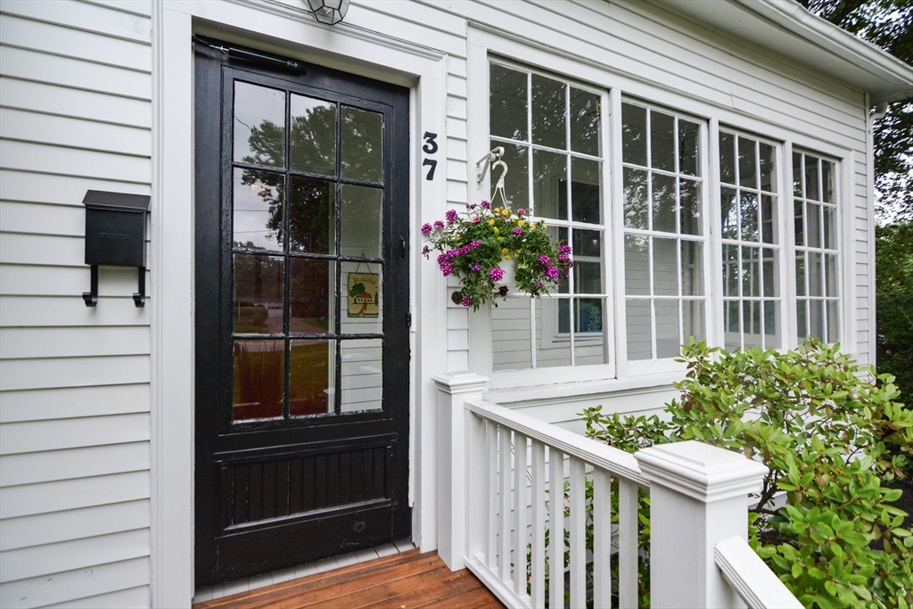 37 Pemberton Rd