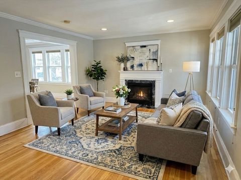 Photo of 129 Hillside Rd #1, Watertown, MA 02472 (MLS # 73472111)