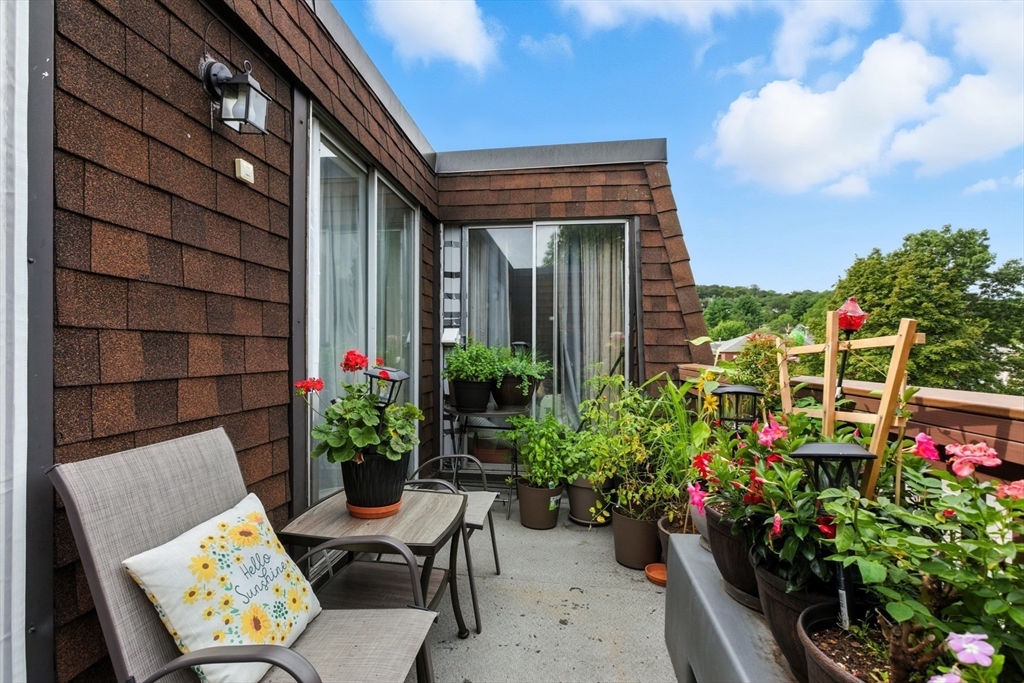 144 Kenrick Street 32