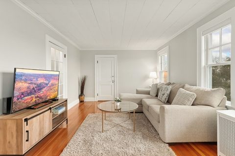Photo of 54 Edgecliff Rd #2, Watertown, MA 02472 (MLS # 73514243)
