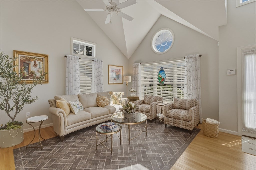 6 Wyndbrook Ln #6, Tyngsborough, MA, 6 Wyndbrook Ln #6, Tyngsborough, MA Photo #16