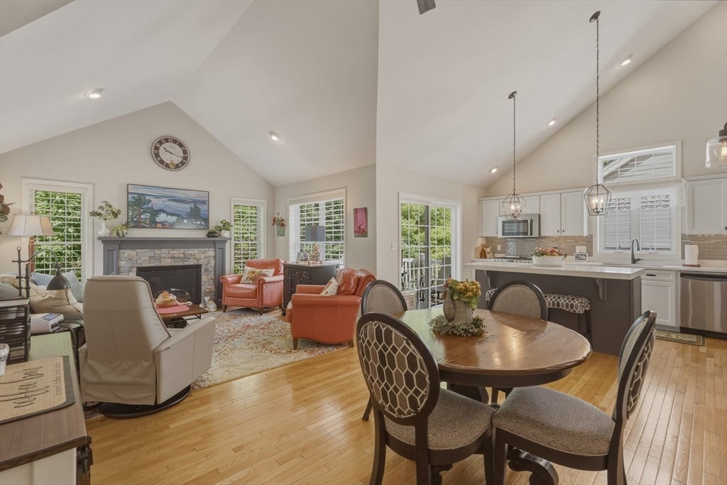 6 Wyndbrook Ln #6, Tyngsborough, MA, 6 Wyndbrook Ln #6, Tyngsborough, MA Photo #8