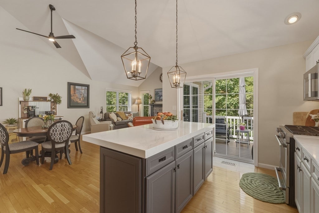 6 Wyndbrook Ln #6, Tyngsborough, MA, 6 Wyndbrook Ln #6, Tyngsborough, MA Photo #10