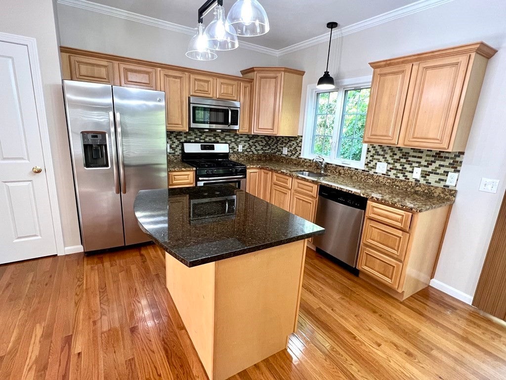 85 E Mountain St, Worcester, MA, 85 E Mountain St, Worcester, MA Photo #2