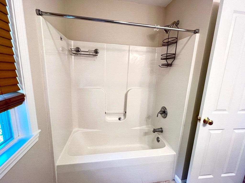 85 E Mountain St, Worcester, MA, 85 E Mountain St, Worcester, MA Photo #7