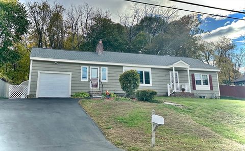 11 View St Dracut MA 01826