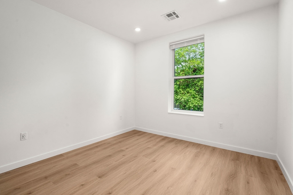 40 Centre St #405, Brookline, MA Photo #2