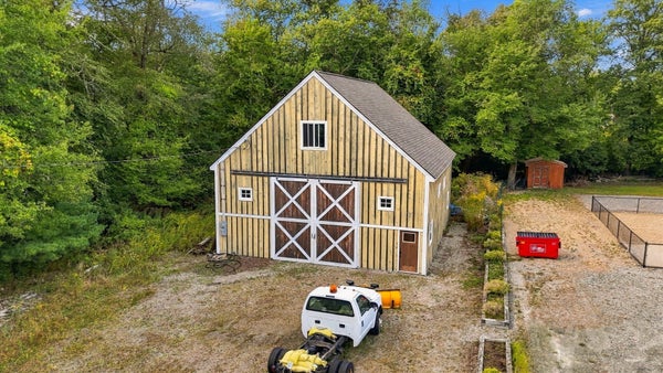 ADDRESS PRIVATE, NORTH DARTMOUTH, MA  - Image c8e2d6dc510fca5486453d0eeb88a689/34101250