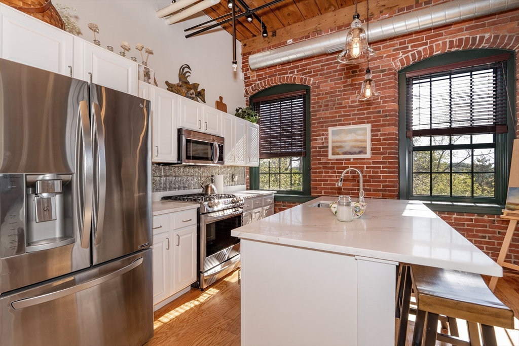 25 Pond St #210, Amesbury, MA Photo #5