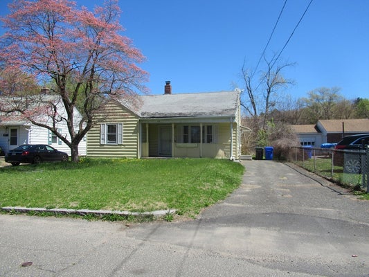 33 CONNOLLY ST, INDIAN ORCHARD, MA 01151 - Image c8e8c0e9be5dccc90587f16ad2c48a0a/3010898117