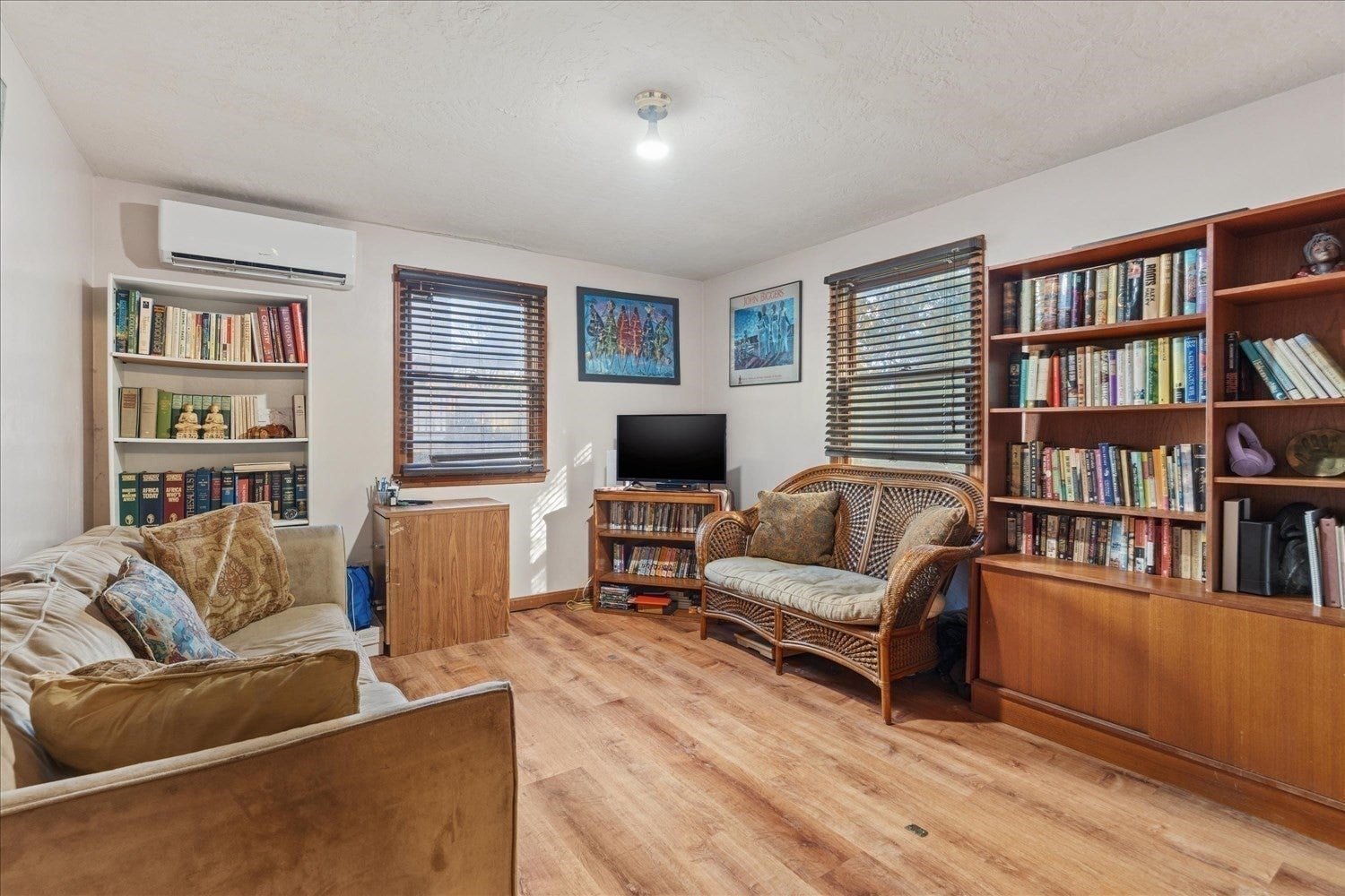 59 Iroquois Street, Worcester, MA Photo #9