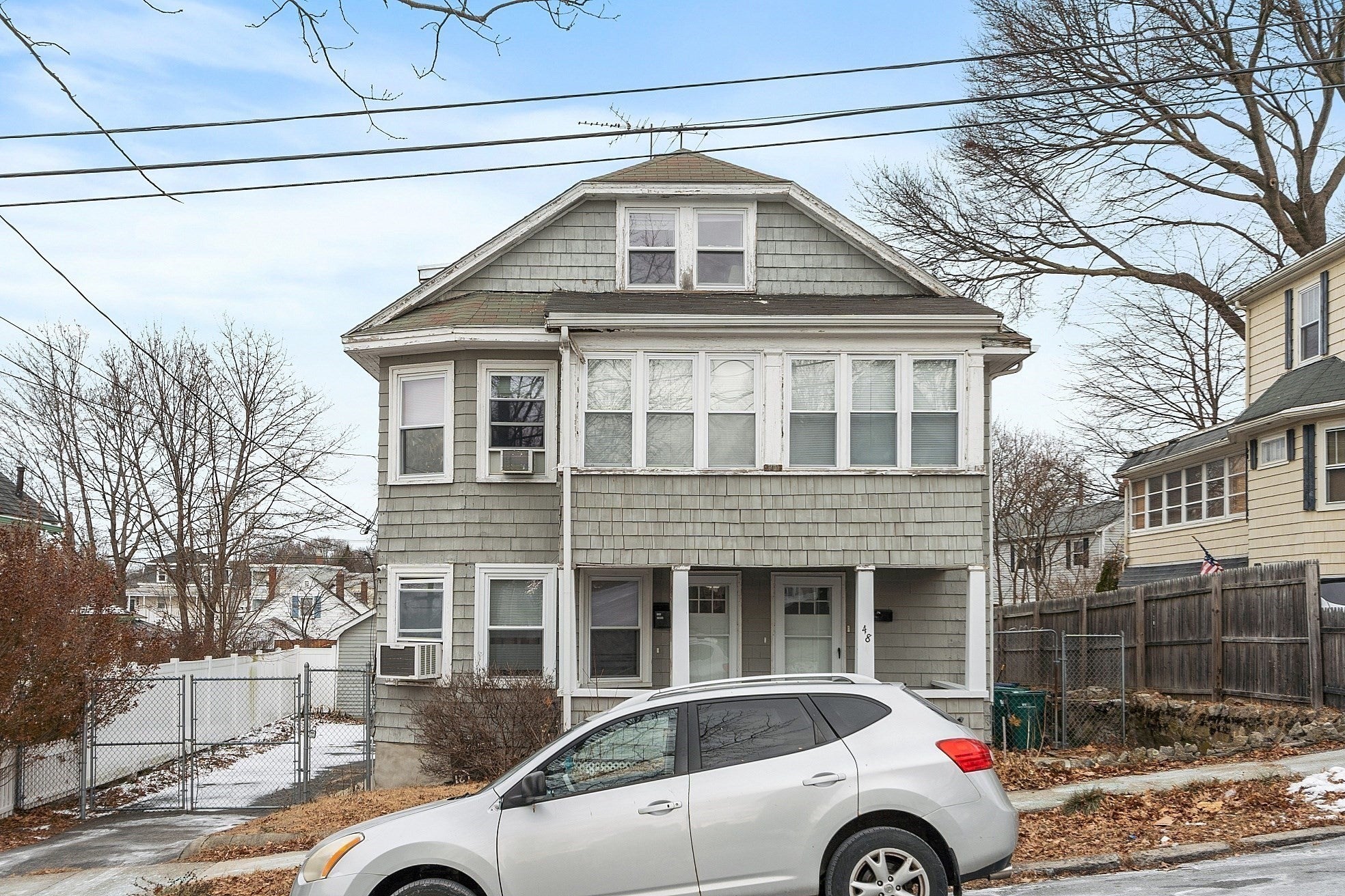 48 Saratoga St