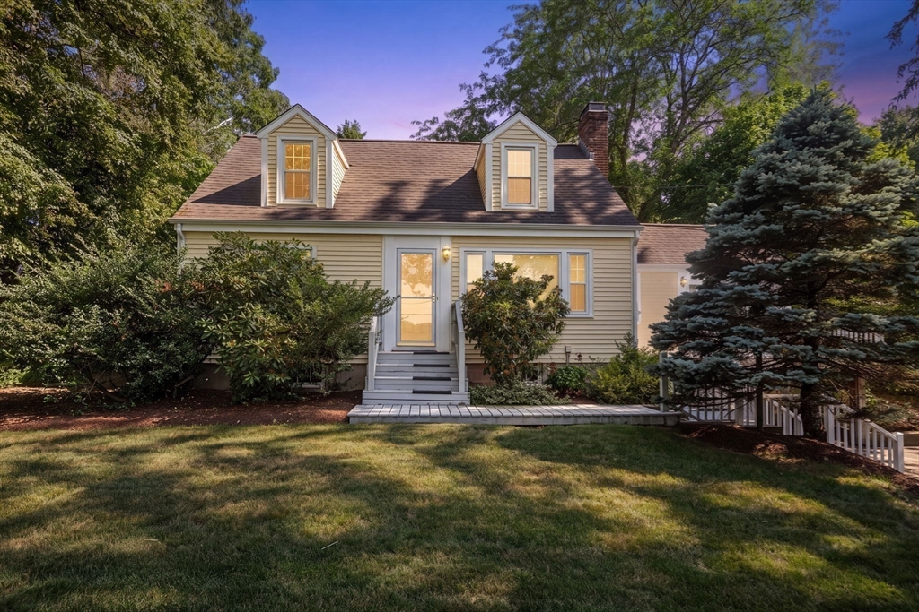 167 Glezen Ln