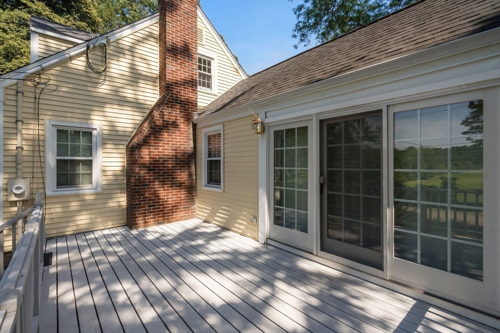 167 Glezen Ln