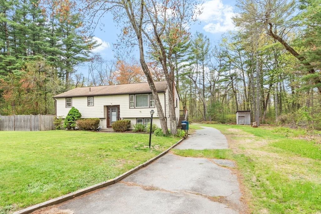 10 Meadowglen Rd, Billerica, MA Photo #3