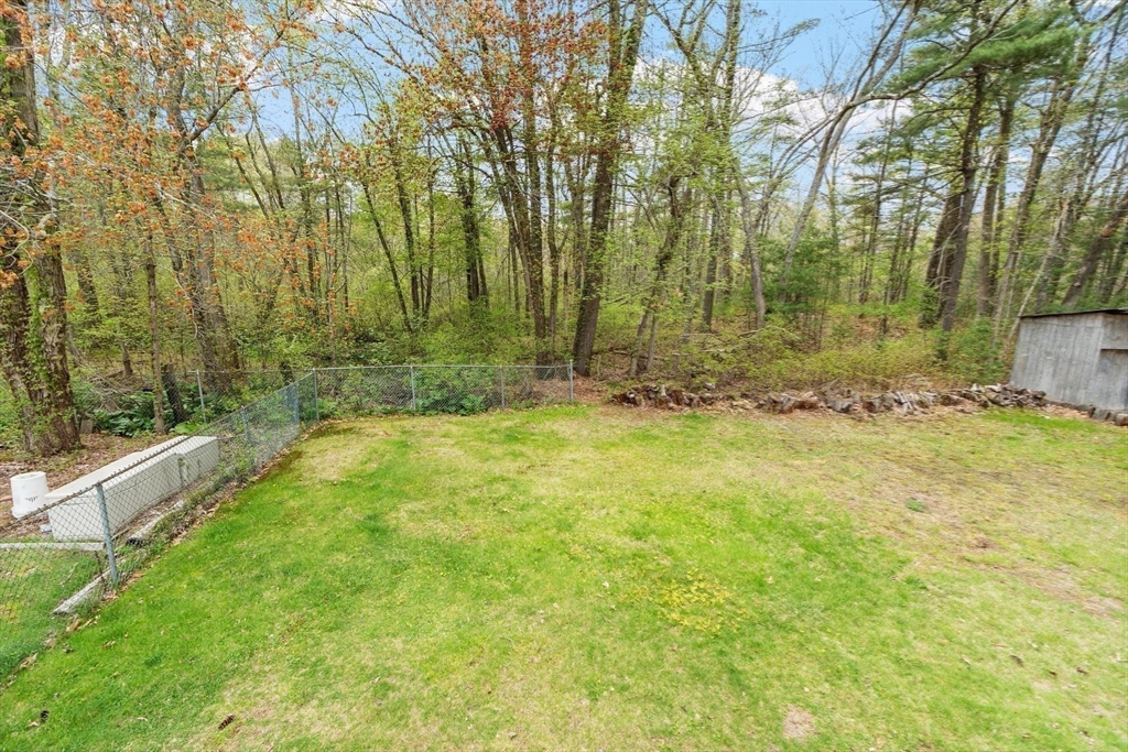 10 Meadowglen Rd, Billerica, MA Photo #27