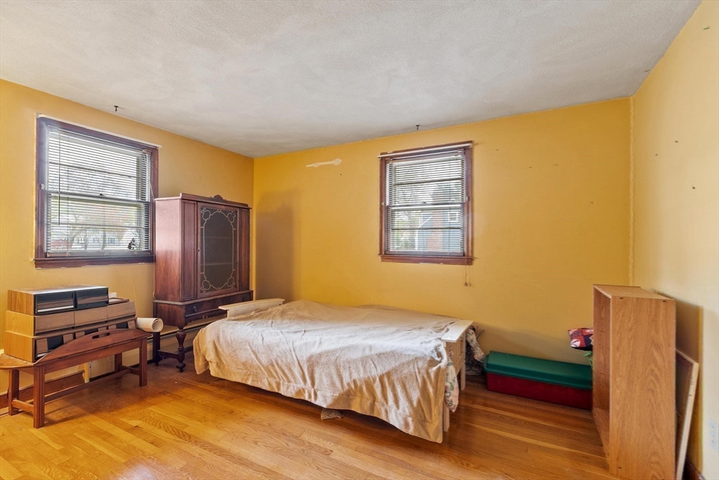 10 Meadowglen Rd, Billerica, MA Photo #18