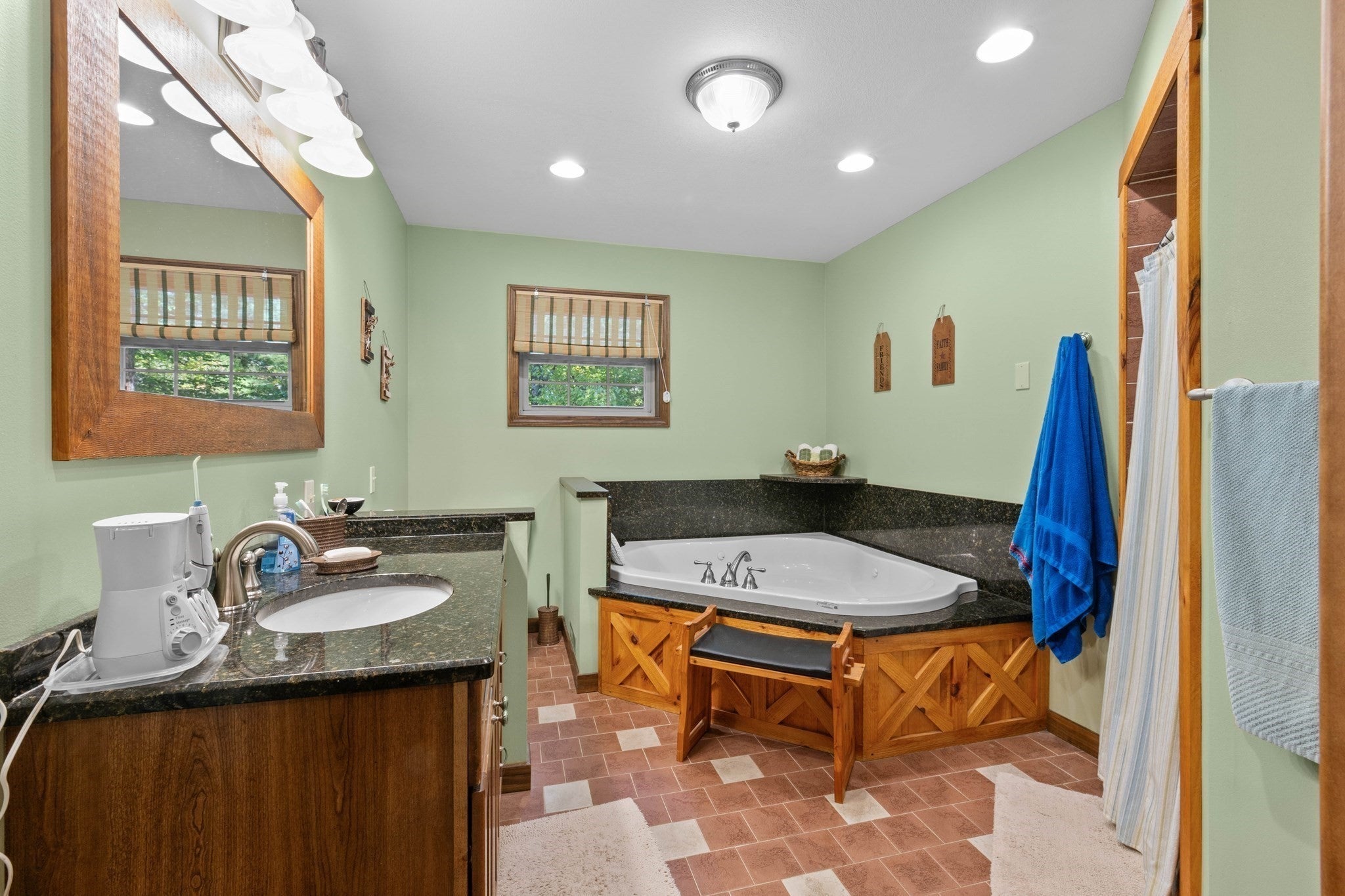108 Remick Dr, Tamworth, NH Photo #19