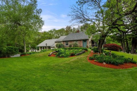 64 E Main St Middleboro MA 02346