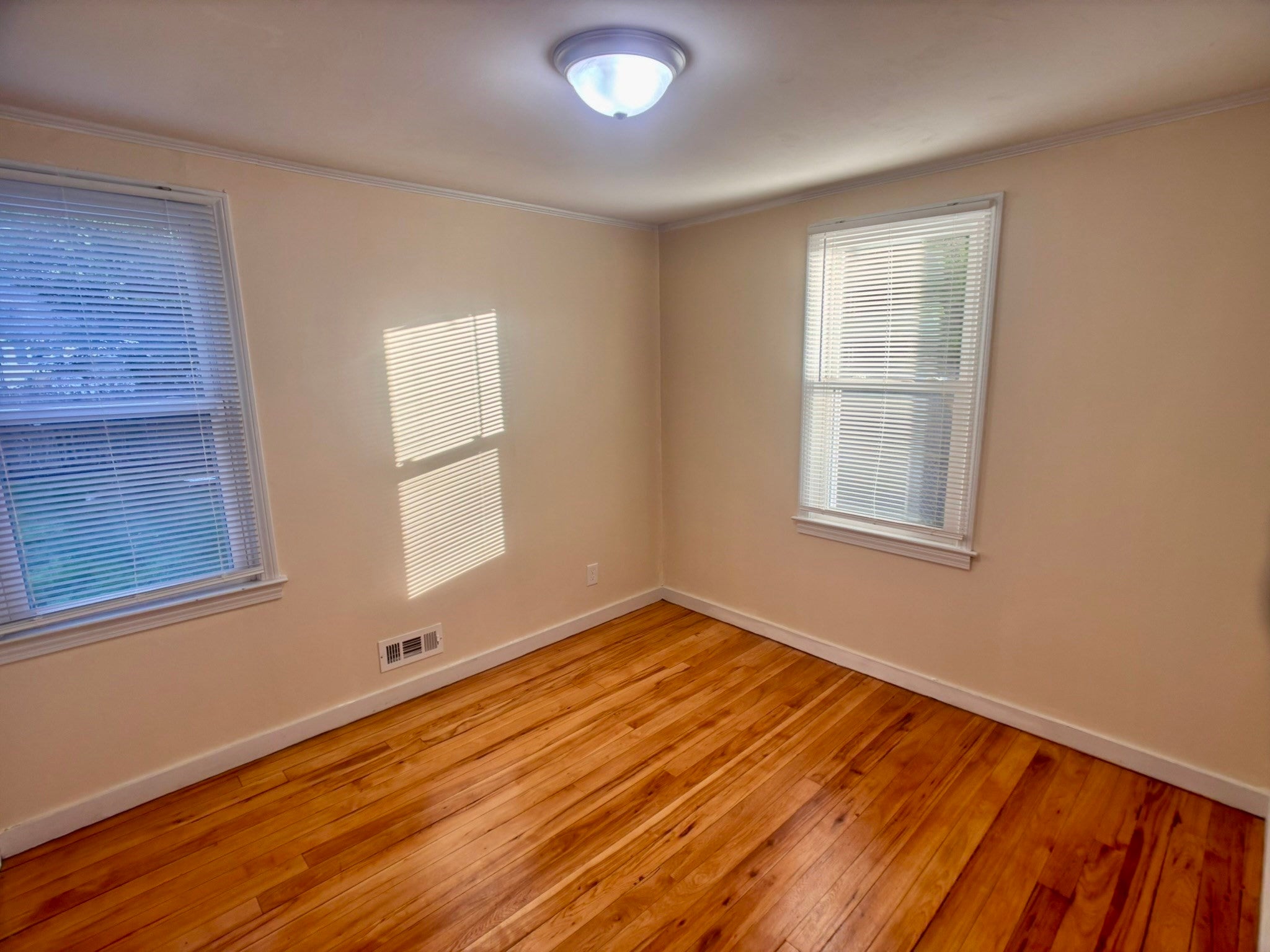 23 Midway St, Springfield, MA, 23 Midway St, Springfield, MA Photo #13