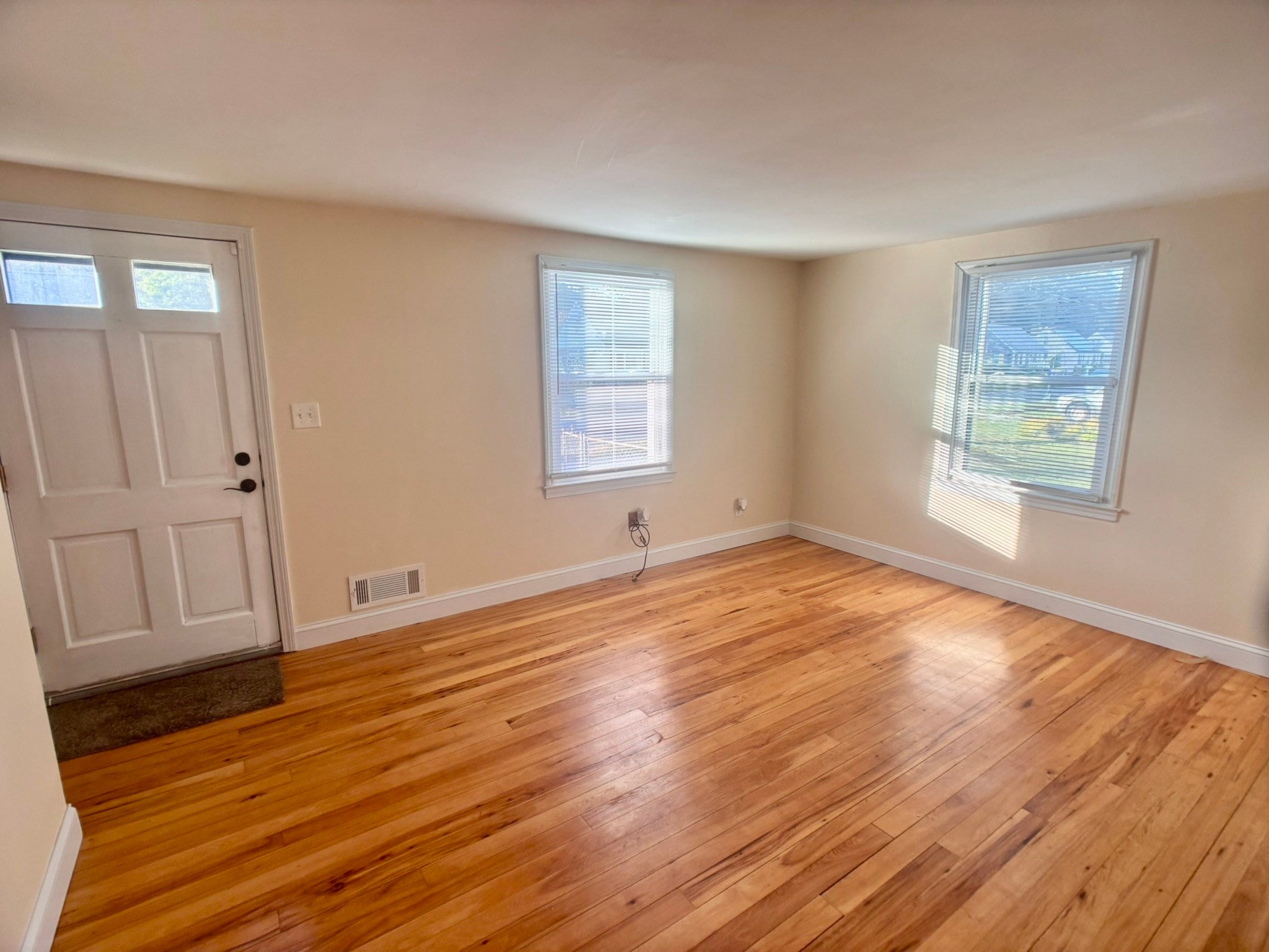 23 Midway St, Springfield, MA, 23 Midway St, Springfield, MA Photo #10
