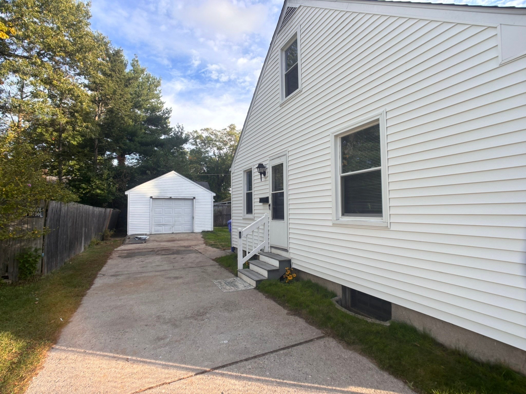 23 Midway St, Springfield, MA, 23 Midway St, Springfield, MA Photo #4