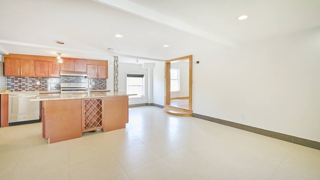 11 Beach Road 2b