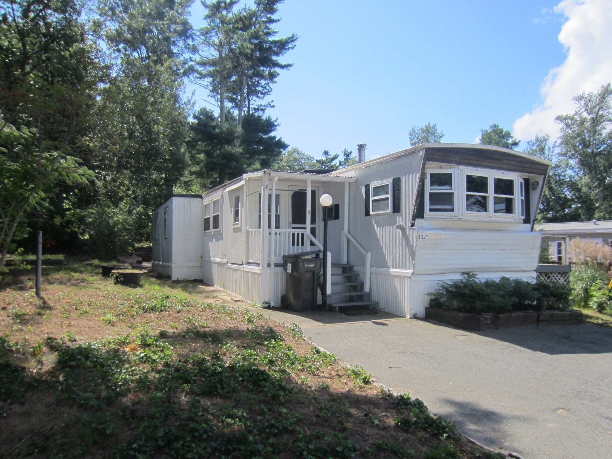 8 Kristen Ln